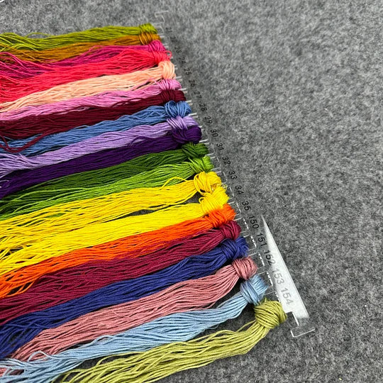 Clear Acrylic Floss Hanger Storage Box– 25 Clear Hangers–Cross Stitch Thread Organizer Gift Present for Stitchers