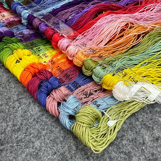 Clear Acrylic Floss Hanger Storage Box– 25 Clear Hangers–Cross Stitch Thread Organizer Gift Present for Stitchers