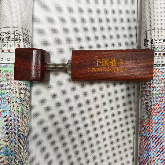 Red Pear Pole Cross Embroidered Embroidered Frame Home Pole Anti Bending Beech Pole