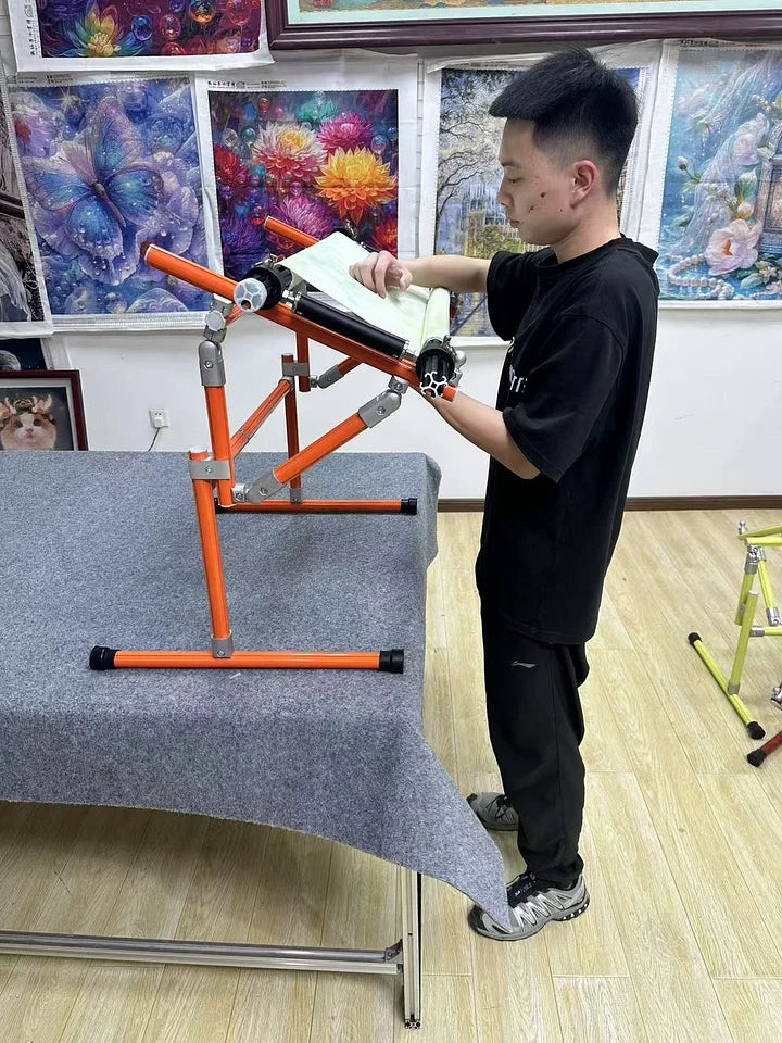 【Suitable for Sofa Use】 Cross Stitch Aluminum Stand, Adjustable 25-60cm(9.84-23.62 inches) Height, 70-50cm (27.56-19.69 inches) Base, Aluminum Alloy, Tiltable & Width Adjustable, Bed & Table Use, Strong Load Capacity