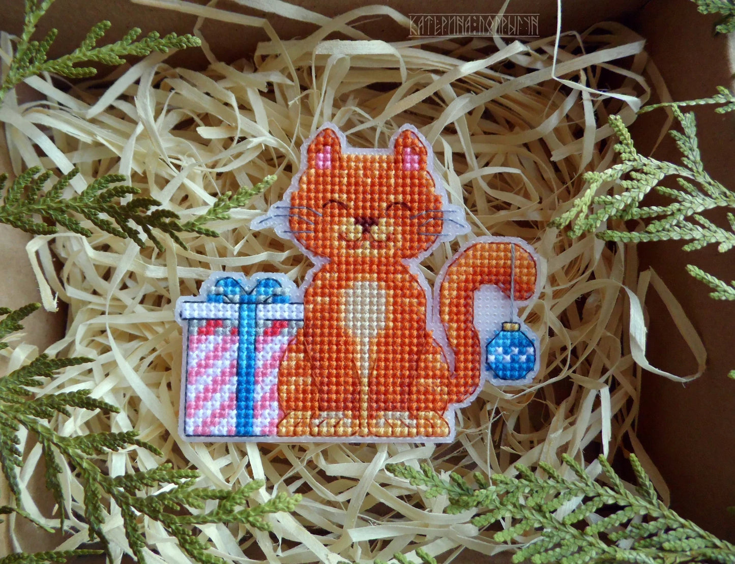 Cross Stitch Pattern "4 colors of Christmas cats" DMC Cross Stitch Chart Printable PDF Instant Download