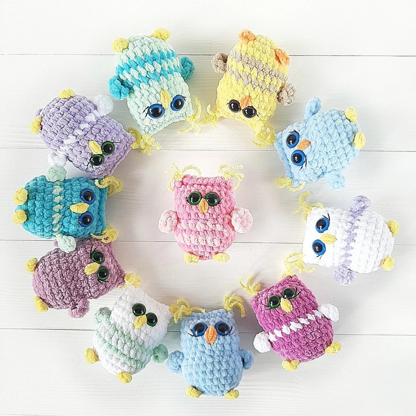 Crochet PATTERN Owl, no sew, Amigurumi tutorial PDF in English, Christmas decor